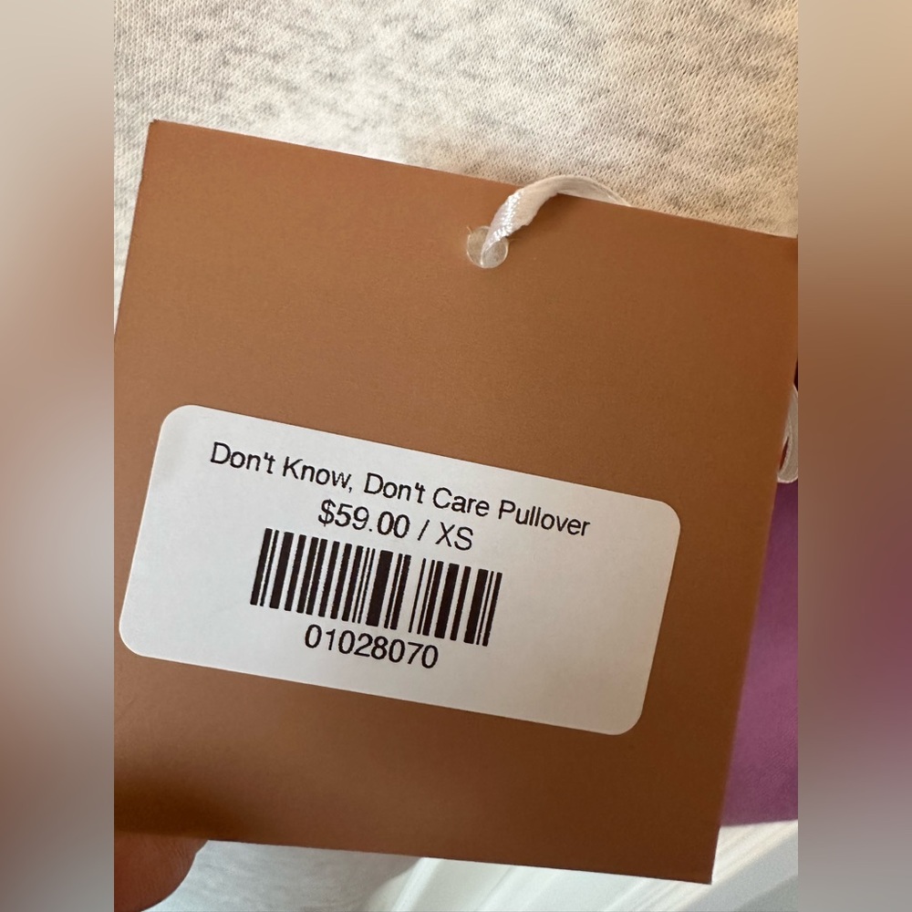 NWT🩷Bailey Rose Don’t Know, Don’t Care Crewneck XS - Picture 5 of 8